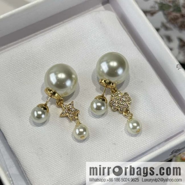 ❗️New ❗️☀️ New ☑️ Dior pearl pentagram ⭐ star stud earrings ☀️