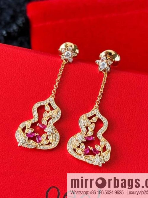 ❗️New ❗️ ☀️ Qeelin flower vine gourd stud earrings ☀️