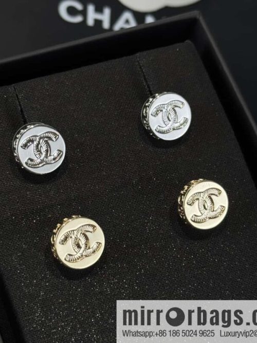 ❗️New ❗️ ☀️ new ☑️ Chanel double c round button stud earrings ☀️