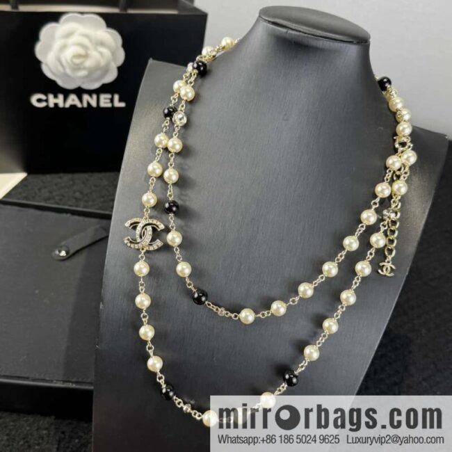 wsxc1734964587153_0-800x800ykevrpe4y1u17081_20250625193628.jpg ❗️New ❗️ ☀️ New ☑️ Chanel Double C Pearl Sweater Chain Necklace ☀️