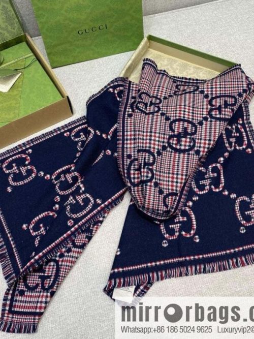 GUCCI 🍂 \"Wool Double Sided Scarf\" Blueberry Color 660025