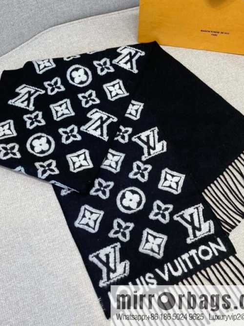 LV \"3D three-dimensional embroidery 🪡 scarf\" M90816