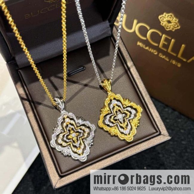 ❗️New ❗️ ☀ Buccellati Opera House Collection oversized court-style spinning four-leaf clover necklace ☀️