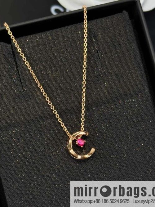 ❗️New ❗️ New ☑️ CHANEL Chanel coco crush series red diamond water ice moon, moon necklace