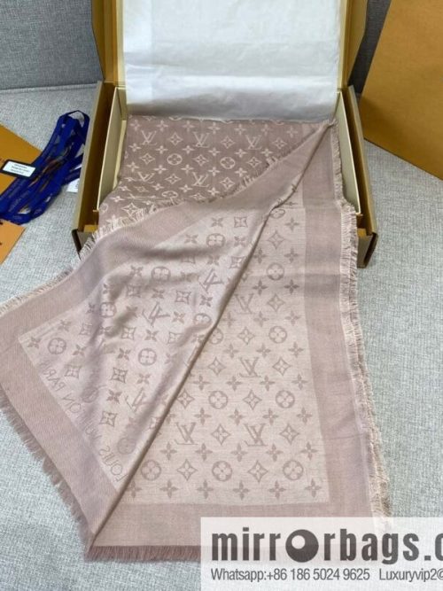 𝐋𝐨𝐮𝐢𝐬 𝐕𝐮𝐢𝐭𝐭𝐨ɴ•『 shine monogram scarf shawl M76875