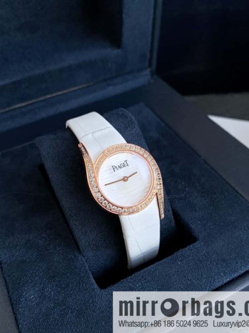 The small 26mm Earl Glitter model is online. Women\'s Diamond Watch from Limelight Gala Collection
