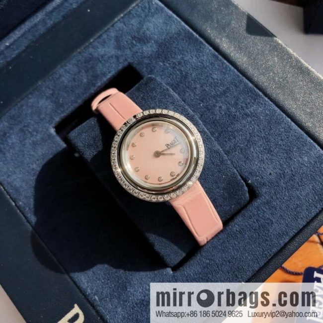 Piaget\'s \"time comes and goes\" movement adopts quartz movement watches imported from Switzerland