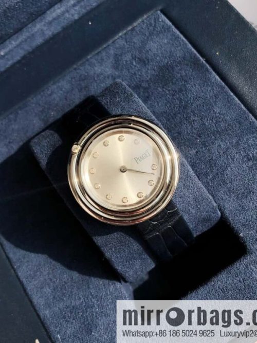 Piaget\'s \"time comes and goes\" movement adopts quartz movement watches imported from Switzerland