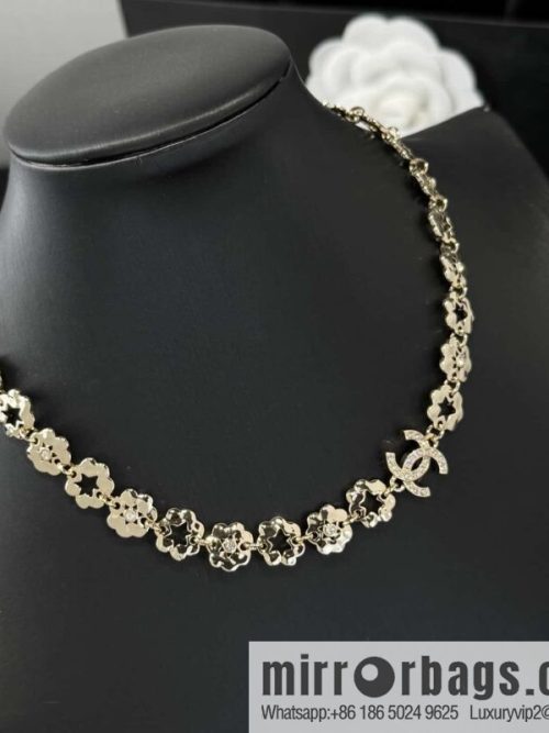 ❗️New ❗️☀️ New ☑️ Chanel Double C Flower Necklace ☀️