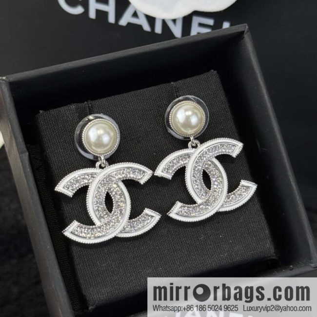 ❗️New ❗️ ☀️ new ☑️ chanel c2 double c pearl stud earrings ☀️