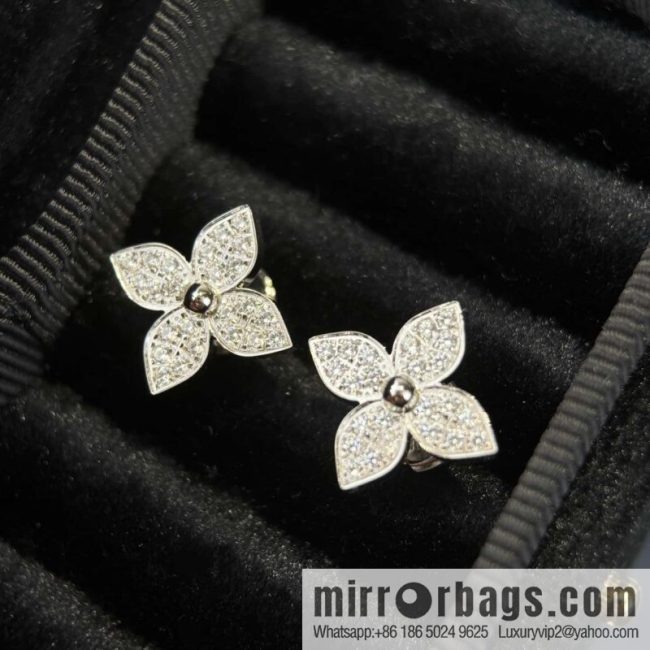 ❗️New ❗️ ☀ Louis Vuitton LV full diamond flower stud earrings ☀