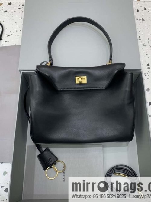🖤[Small black gold buckle 】 𝐁𝐀𝐋𝐄𝐍𝐂𝐈𝐀𝐆𝐀 𝐑𝐎𝐃𝐄𝐎 𝐁𝐀𝐆 series handbag model number: 78972
