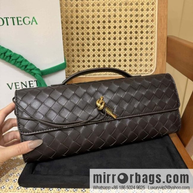 BV Andiamond Clutch 741511 Chocolate Brown
