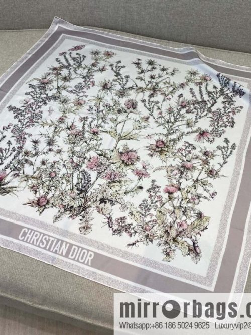 DIOR Early Spring New \"Rue Printed Square Towel\"