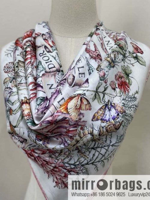DIOR Early Spring New \"Rue Printed Square Towel\"