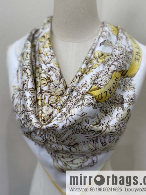 DIOR Early Spring New \"Rue Printed Square Towel\"