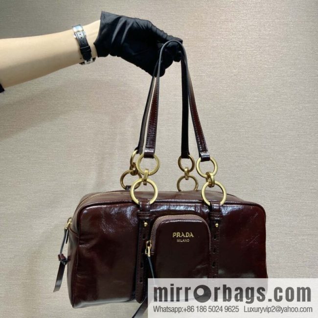 PRADA 🎉 new oil wax leather 🎉 1BB138 large🎉🎉
