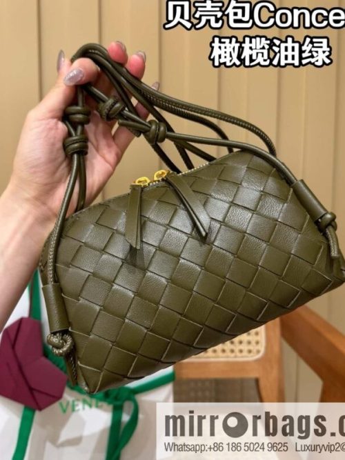 BV Shell Bag Concert 794258 Olive Oil Green