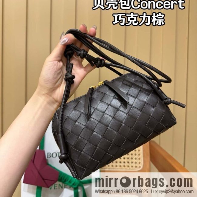BV Shell Bag Concert 794258 Chocolate Brown
