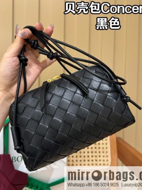 BV Shell Bag Concert 794258 Black
