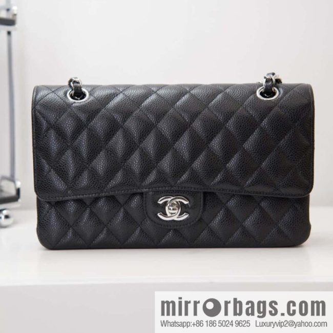 ℂ𝔽 𝗖𝗹𝗮𝘀𝘀𝗶𝗰 𝗙𝗹𝗮𝗽 | Original Caviar 🐂 Medium, Black Silver 🖤 A01112
