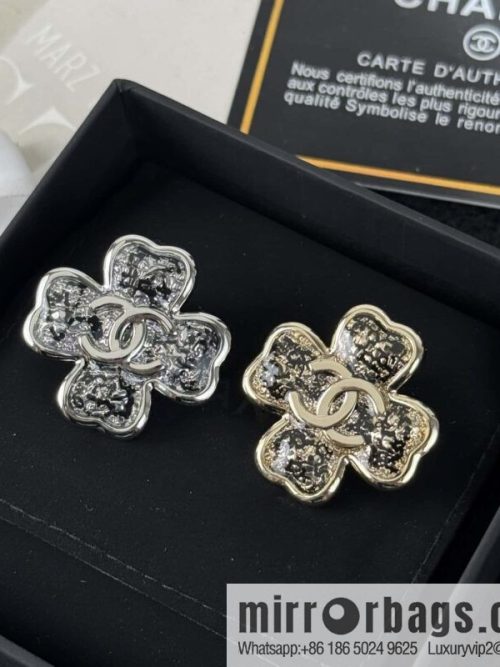 ❗️New ❗️☀️ New ☑️ Chanel Double C Clover 🍀 Brooch ☀️