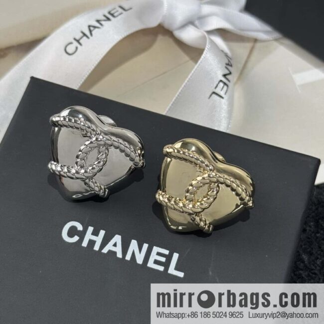 wsxc1741946830718_0-800x800josy5z3v3oa352_20250625093658.jpg ❗️New ❗️ ☀️ new ☑️ Chanel double c peach heart love ❤️ brooch ☀️