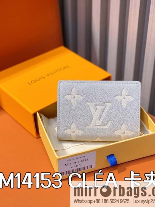 [Original order boutique] M14153 taro purple, full leather two-fold wallet CLÉA card holder
