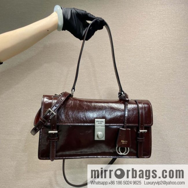 PRADA 🎉 new pen holder bag 🎉 1BN026 small 🎉🎉 burgundy