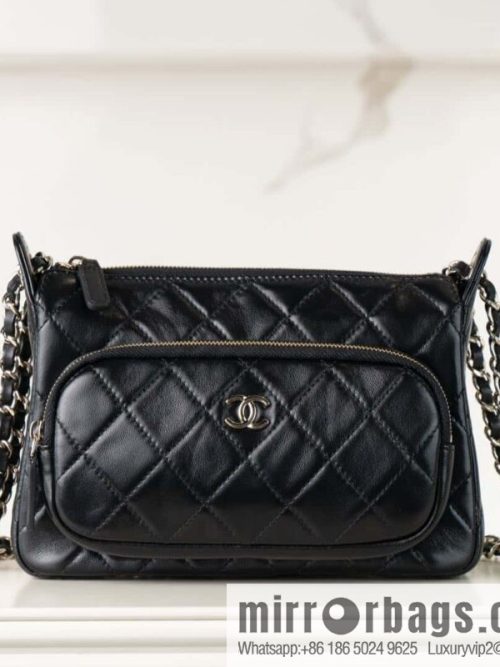 𝐂𝐡𝐚𝐧𝐞𝐥 𝟐𝟓𝐜 early spring new models, camera bag, black gold 🥂 AP4349
