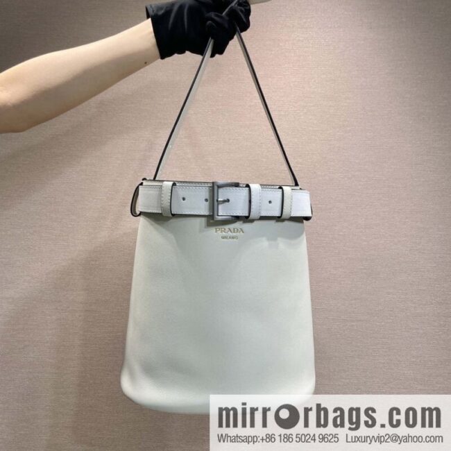 wsxc1743005615281_0-800x800uxrsbwqofzk67602_20250630130227.jpg PRADA ๐ new bucket bag ๐ 1BE085 ๐๐ white
