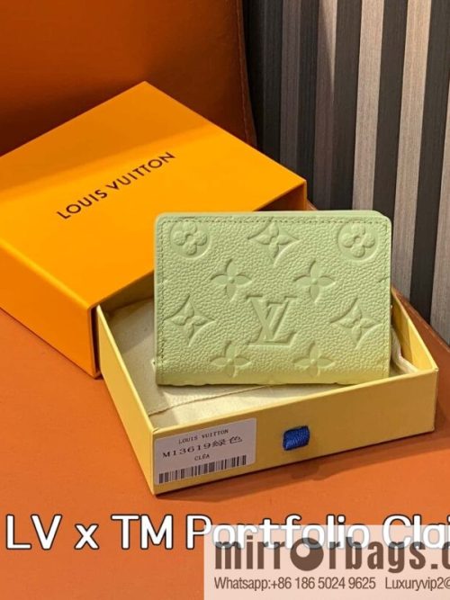 [Original order boutique] M13619 green white color, two-fold zipper wallet LV x TM Portfolio Claire wallet M14140 \"LV × TM wallet