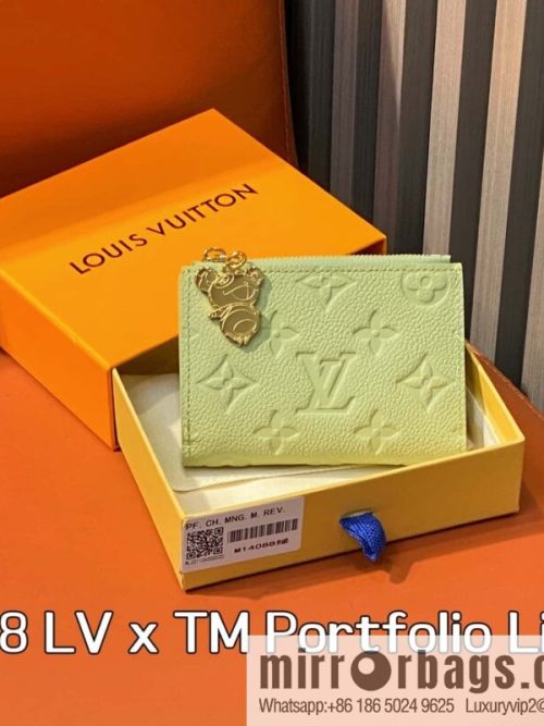 [Original order boutique] M14088 green white color, 20% off wallet LV x TM Portfolio Lisa wallet