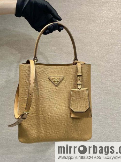 PRADA 🔆 exclusive debut 🔆 1BA212 💋 new color🎉🎉