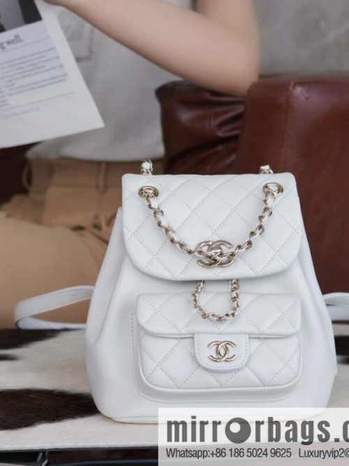 𝗖𝗛𝗔𝗘𝗡𝗟𝟐𝟒𝐩 new backpack, white, genuine leather AS2908