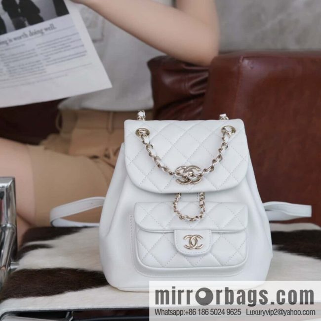 𝗖𝗛𝗔𝗘𝗡𝗟𝟐𝟒𝐩 new backpack, white, genuine leather AS2908