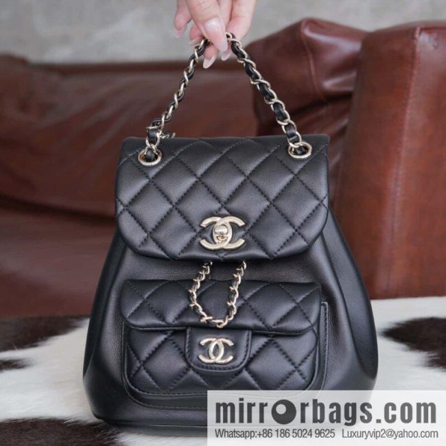 𝗖𝗛𝗔𝗘𝗡𝗟✦ 𝟐𝟒𝐩 new backpack, black AS2908