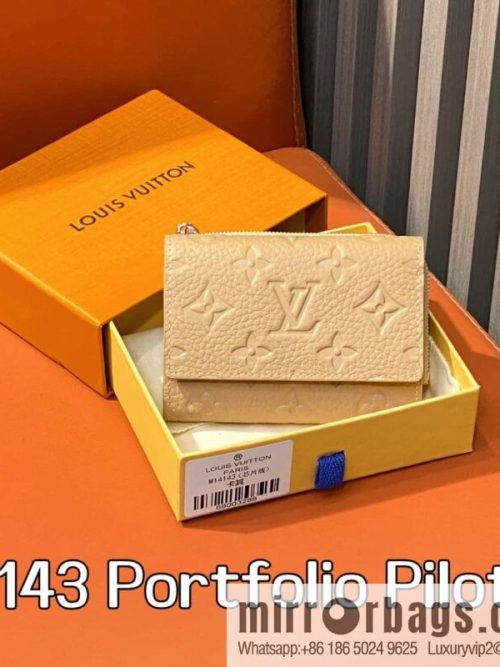 [Original order boutique] M14143 khaki, full leather tri-fold wallet Portfolio Pilot wallet