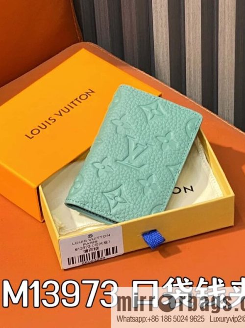 [Original order boutique] M13973 mint green, full leather card bag wallet, pocket wallet.