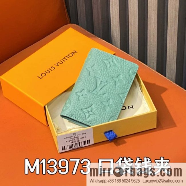[Boutique‑grade] M13973 mint green, full leather card bag wallet, pocket wallet.
