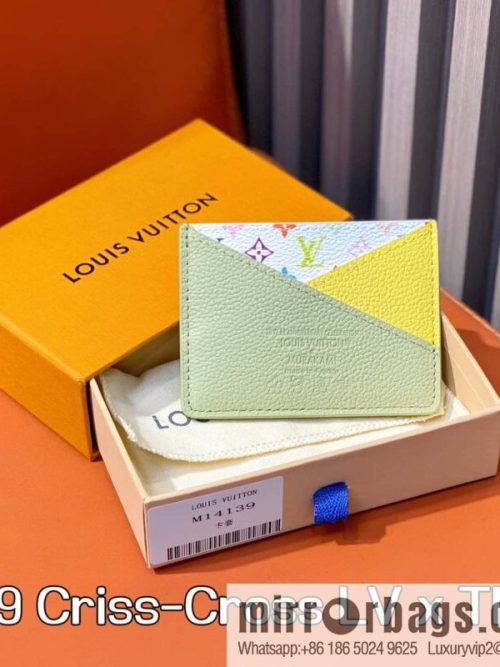 [Original order boutique] M14139 green, card bag wallet Criss-Cross LV x TM card holder