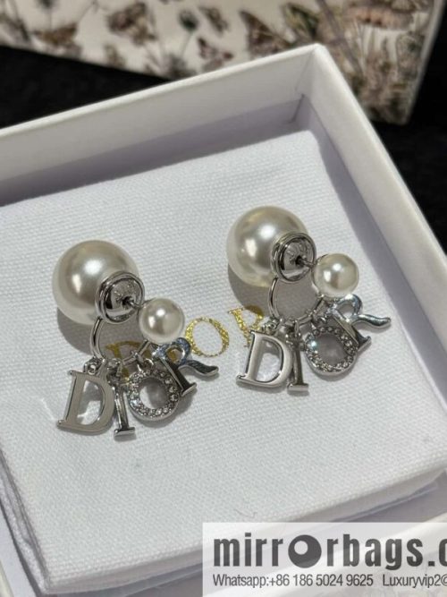 ☀️New ☑️ Dior DIOR tassel size pearl stud earrings