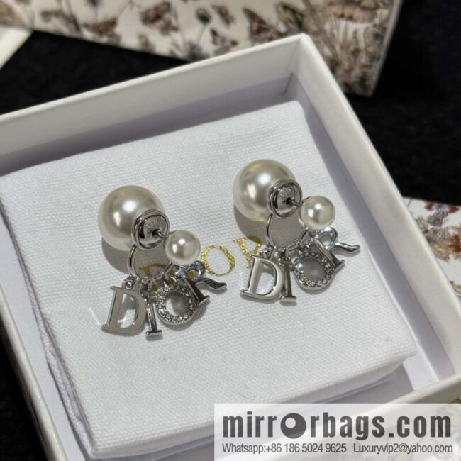 ☀️New ☑️ Dior DIOR tassel size pearl stud earrings