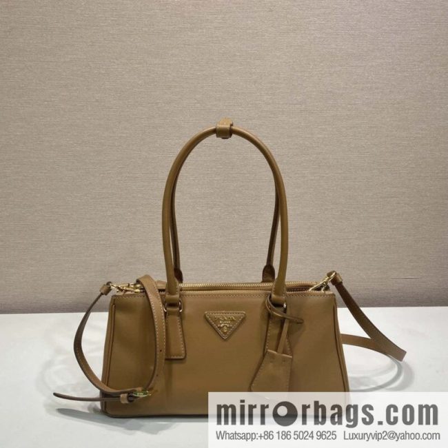 PRADA 🎉 new killer bag 🎉 1BA457 new 🎉🎉 caramel color