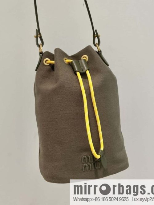 MIUMIU 🎉 new bucket bag 🎉 5NR038 🎉🎉 green