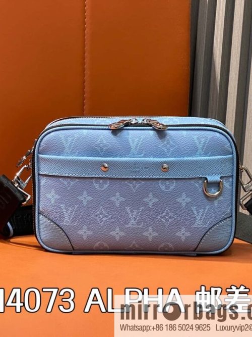 [Original order boutique] M14073 light blue, men\'s bag messenger bag ALPHA messenger bag