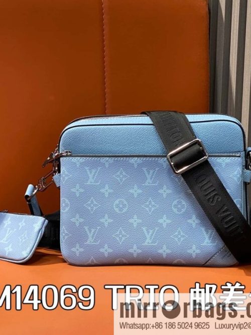 [Original order boutique] M14069 light blue, men\'s bag messenger bag three-piece TRIO messenger bag