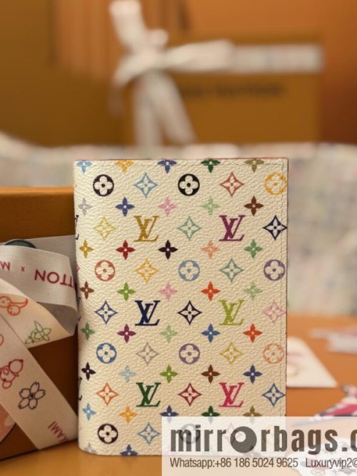 LV M14178 [Official Full Package + 163 Chip] New LVxTM Passport Cover