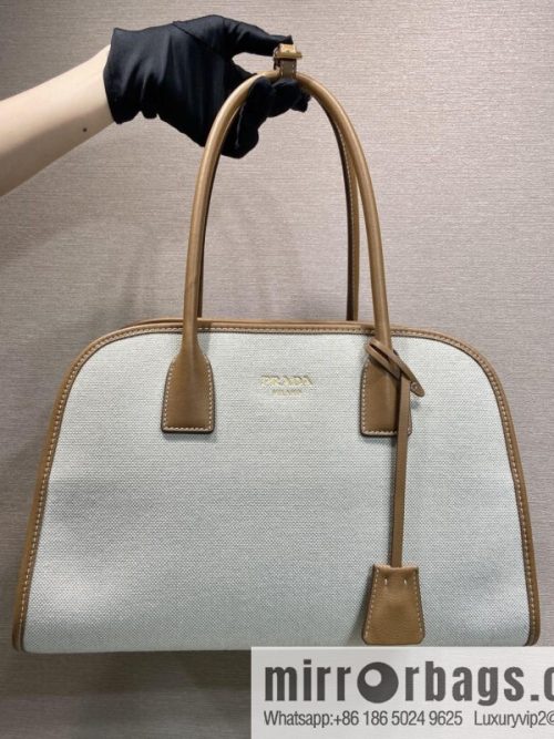 PRADA\'s new tote bag 1BG572 brown