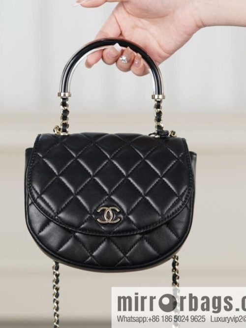 𝐂𝐡𝐚𝐧𝐞𝐥 𝟐𝟓𝐜 early spring new, chain handle bag 👜 AP4410